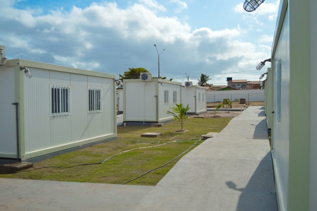 Equipe da DRD realiza cabeamento estruturado em laboratórios da Vila dos Containeres