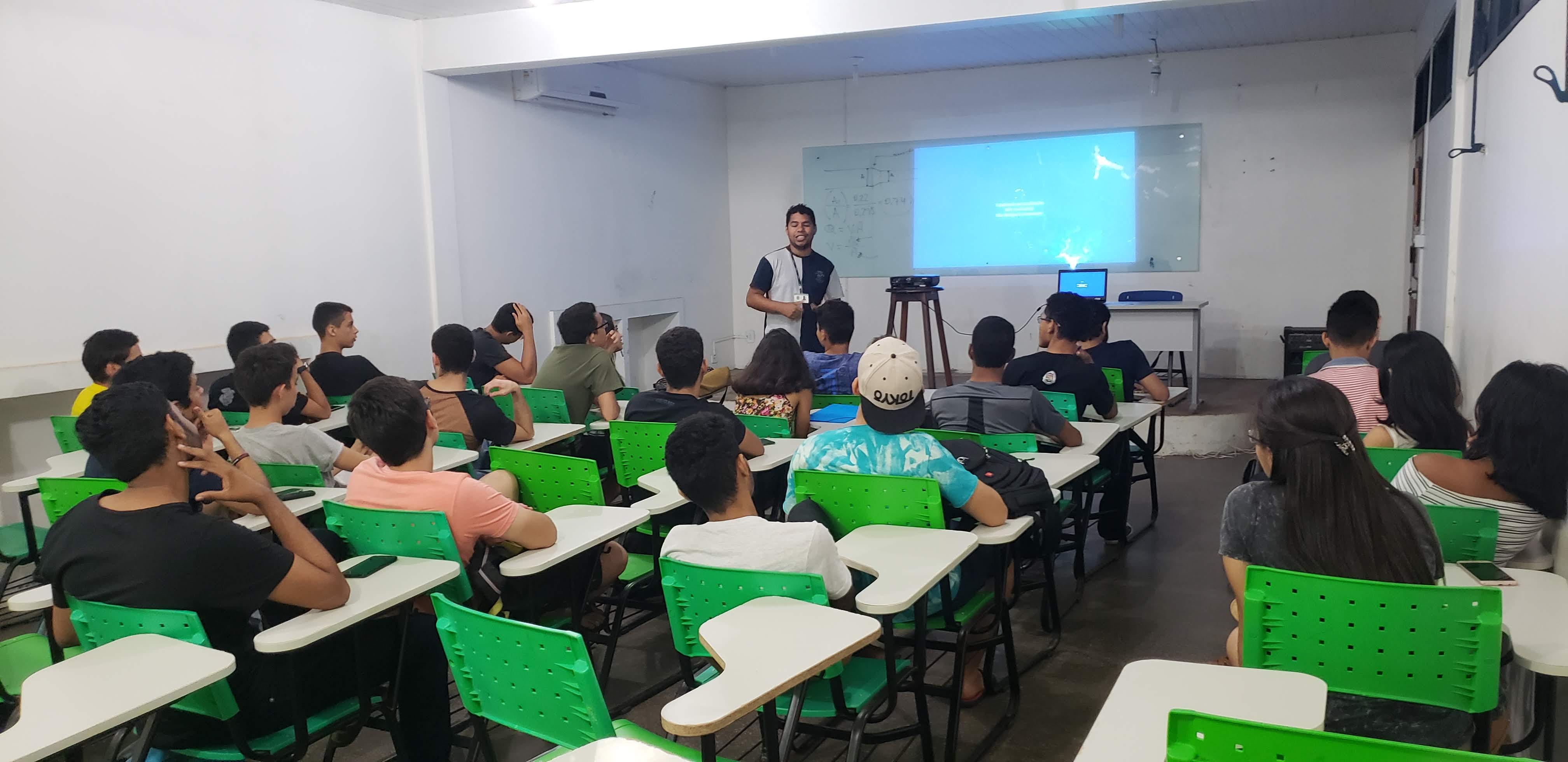 Equipe do HelpDesk realiza Workshop de Apresentação e Aperfeiçoamento aos calouros da Uema, confira